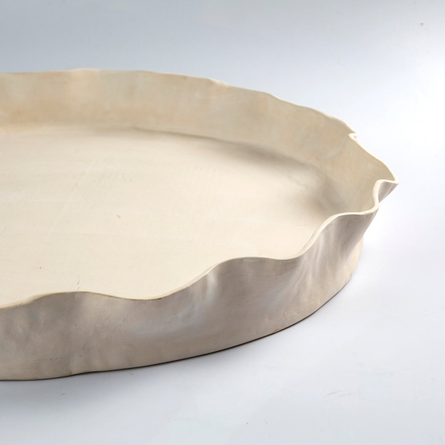 Ruffle Platter- Off White - D 55cm