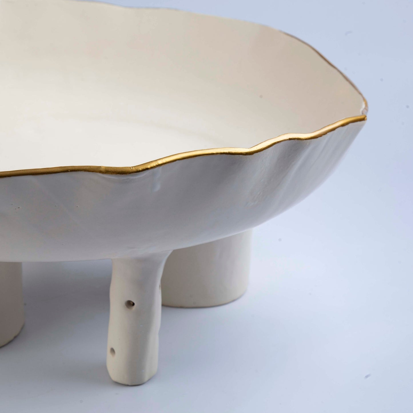 Round Platter on Pedestal - Off White D 45 cm