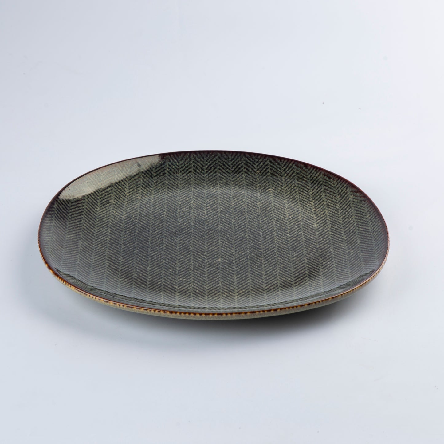 Dinner Plate Foliage - D 28 cm